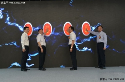 粤运交通牵手阿里 打造互联网+出行服务